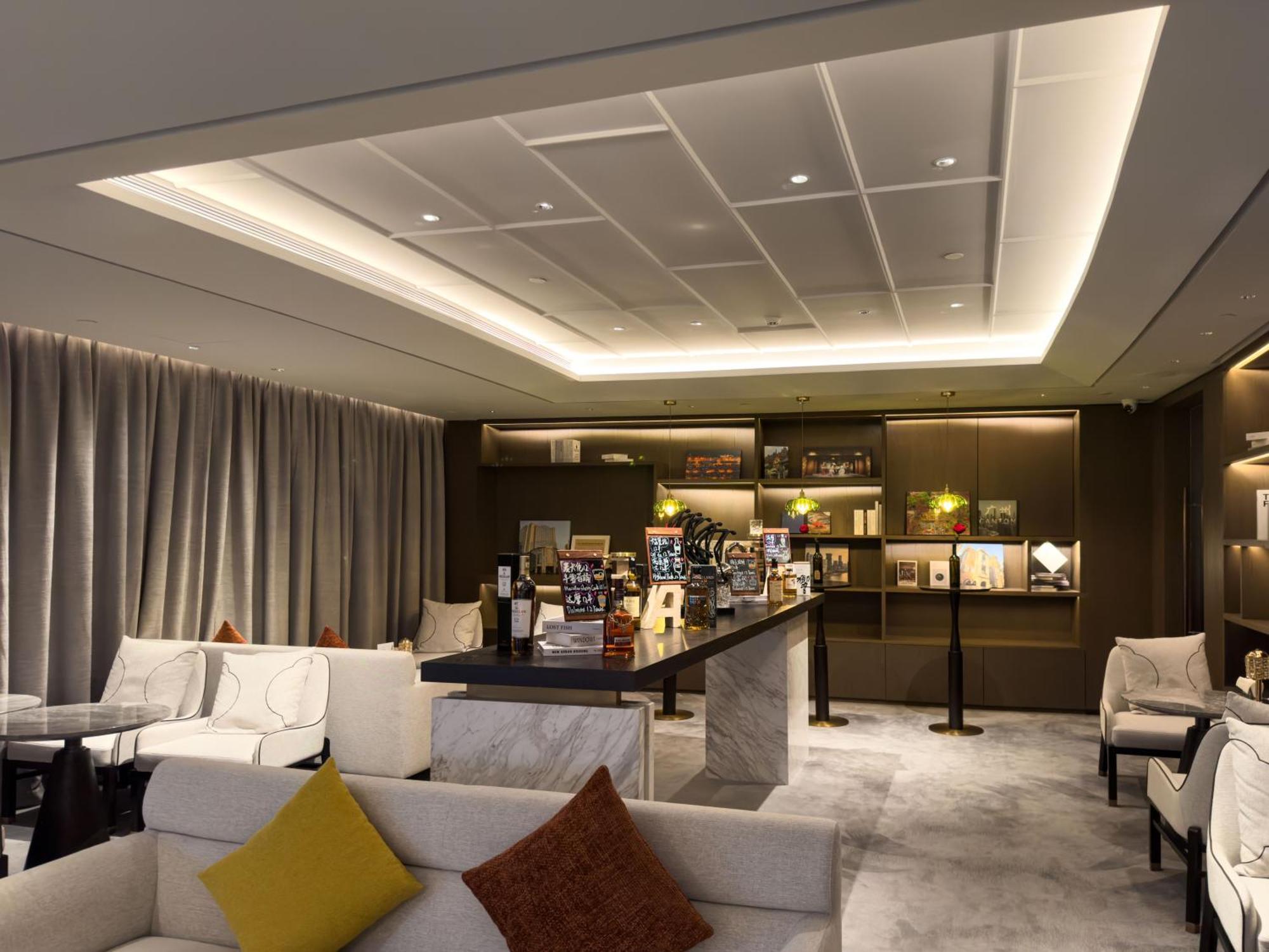 Yuexiu Hotel Guangzhou, Curio Collection By Hilton Екстериор снимка